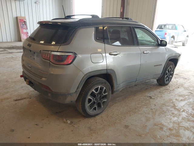 Jeep Compass Trailhawk 4x4