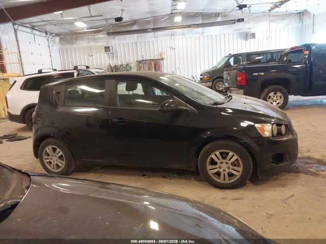 Chevrolet Sonic 1ls