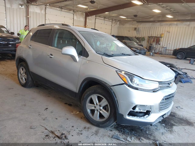 Salvage Chevrolet Trax Image