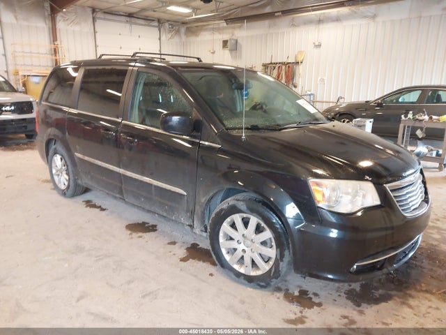 Salvage Chrysler Town & Country Image