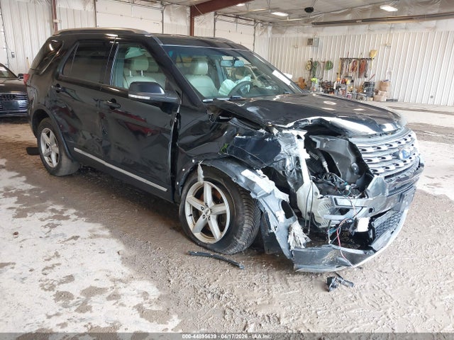 Salvage Ford Explorer Image