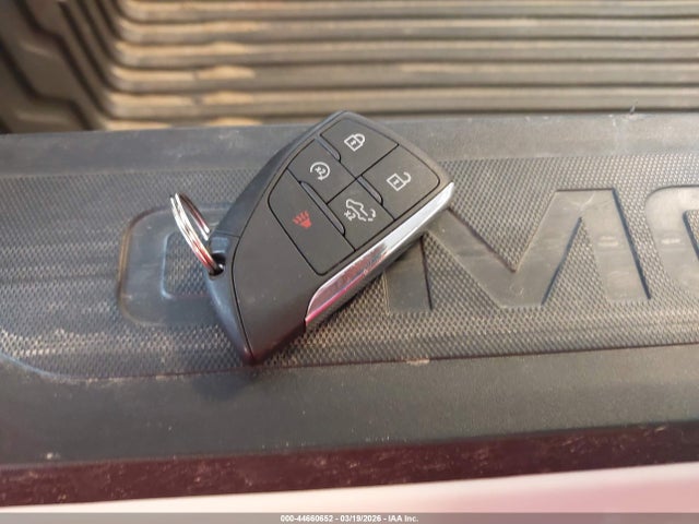 GMC Sierra 1500 4wd  Short Box Elevation With 3vl