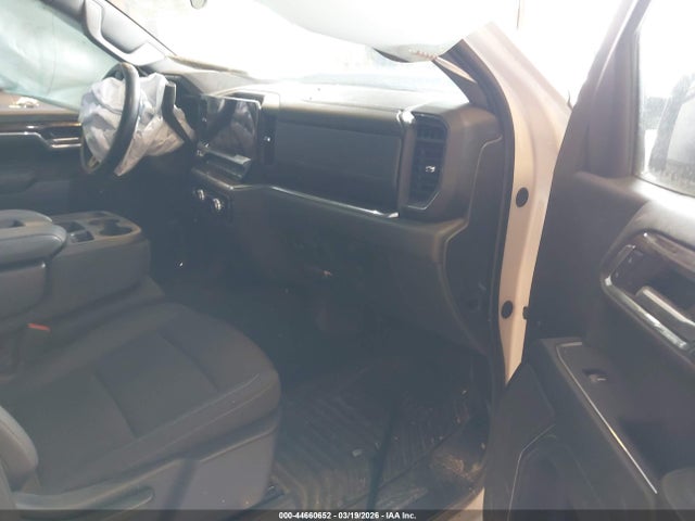 GMC Sierra 1500 4wd  Short Box Elevation With 3vl
