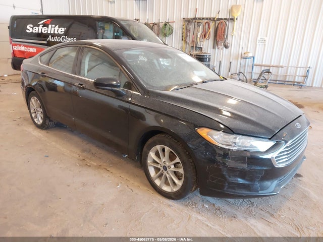 Salvage Ford Fusion Image