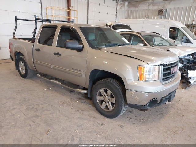 Salvage GMC Sierra 1500 Image