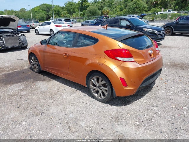 Hyundai VELOSTER