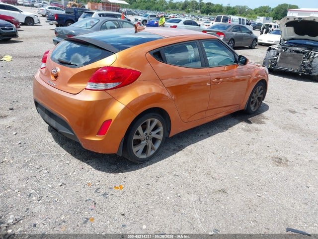 Hyundai VELOSTER