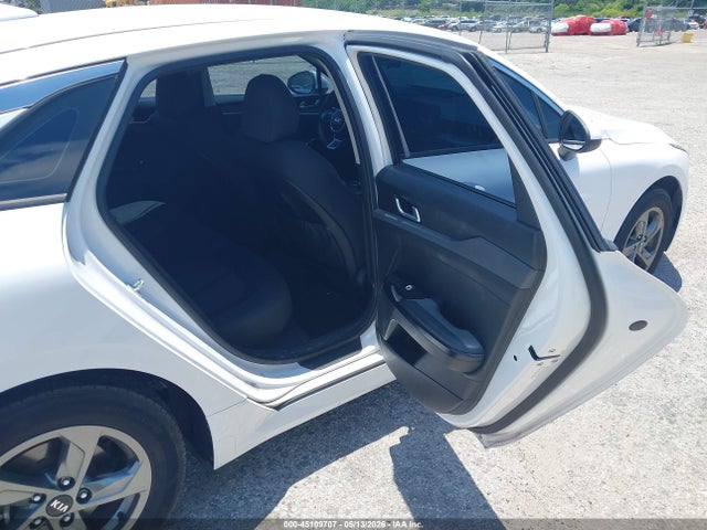 Kia K5 Lxs