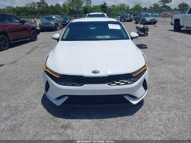 Kia K5 Lxs