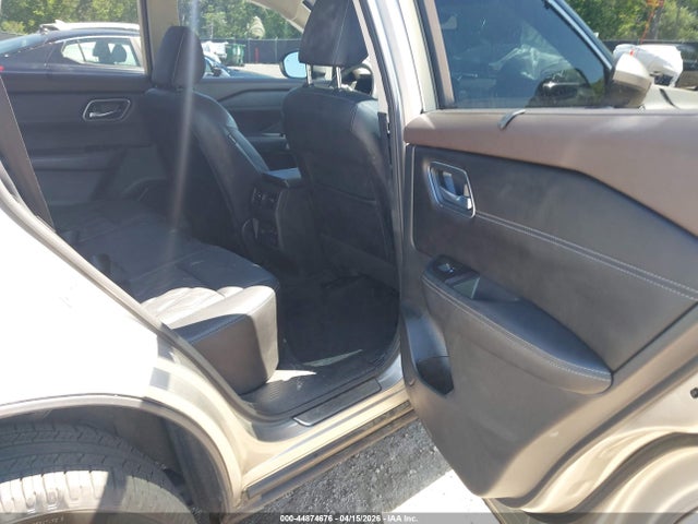 Nissan Rogue Platinum Intelligent Awd