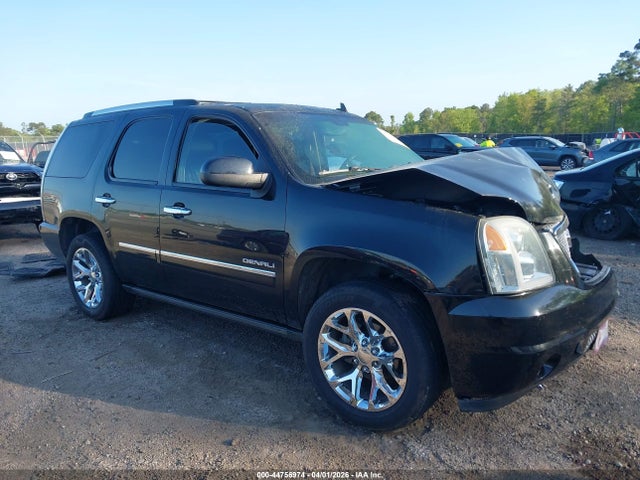 Salvage GMC Yukon Image