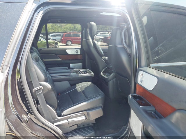 Lincoln Navigator Reserve