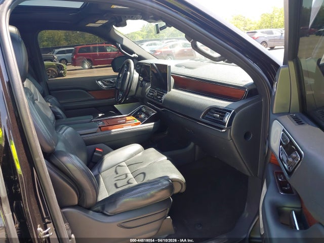 Lincoln Navigator Reserve