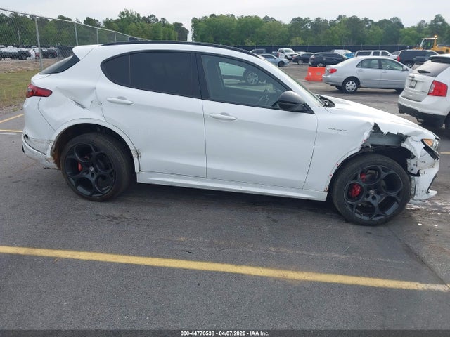 Alfa Romeo Stelvio Veloce Ti Awd