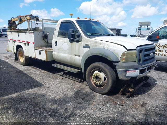 Salvage Ford F-550 Image