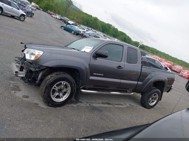 Toyota Tacoma Base V6