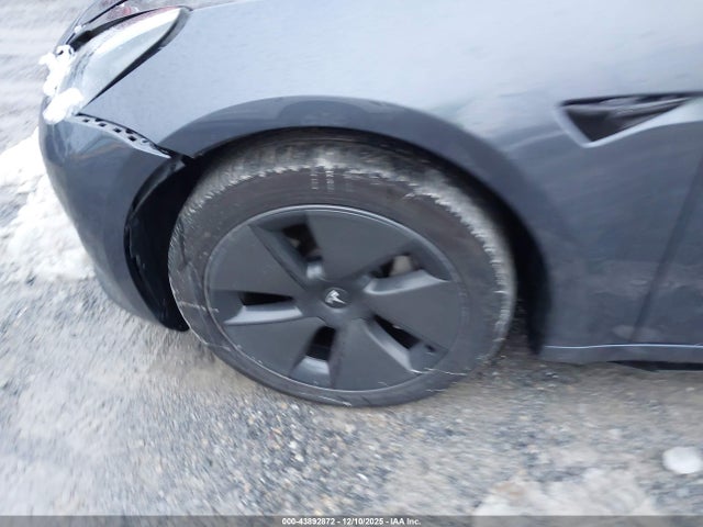Tesla Model 3 Rear-wheel Drive