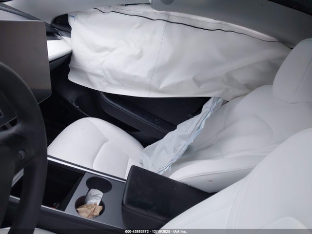 Tesla Model 3 Rear-wheel Drive