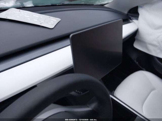 Tesla Model 3 Rear-wheel Drive