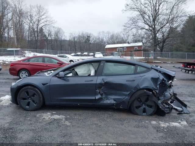 Tesla Model 3 Rear-wheel Drive