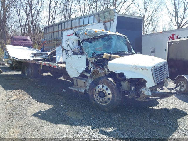 Salvage Freightliner M2 Image