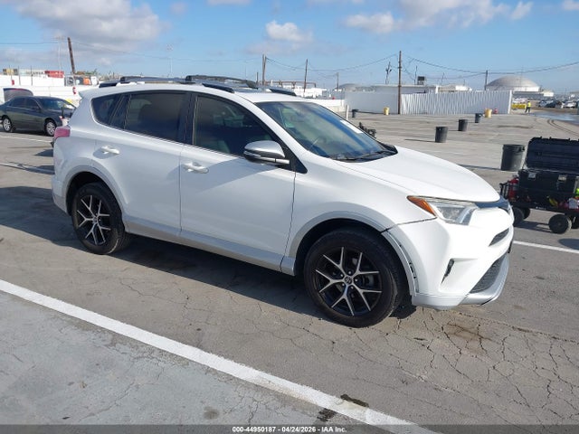 Salvage Toyota RAV4 Image