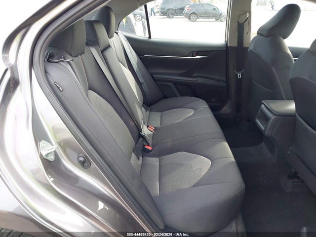 Toyota Camry Le