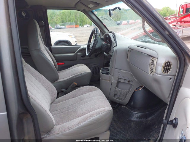GMC Safari Standard