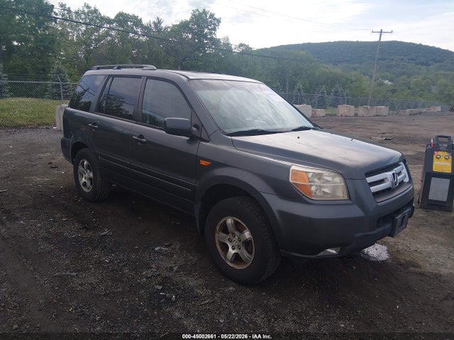 Salvage Honda Pilot Image