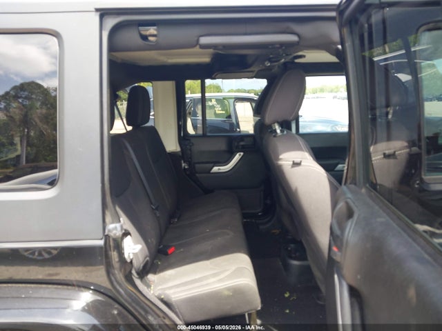 Jeep Wrangler Sahara 4x4