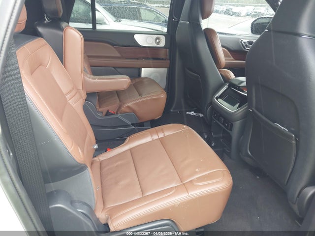 Lincoln Navigator Reserve L