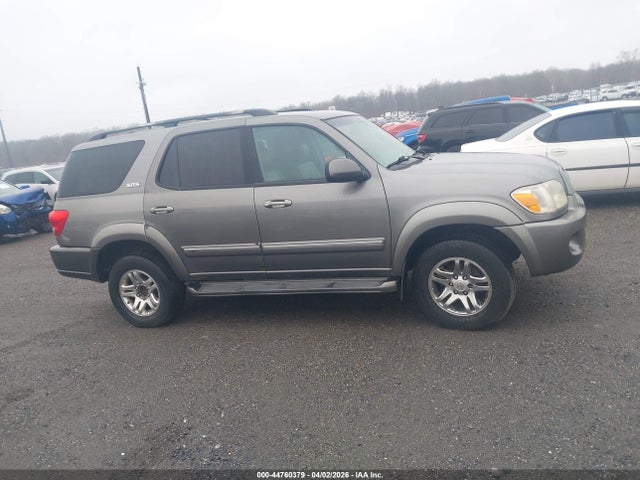 Toyota Sequoia Sr5 V8