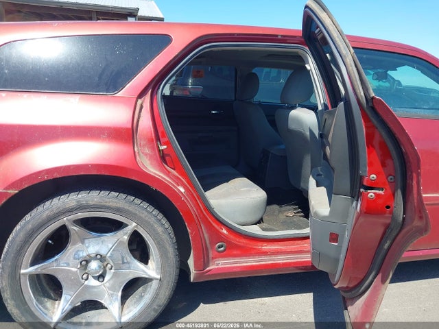 Dodge Magnum Se