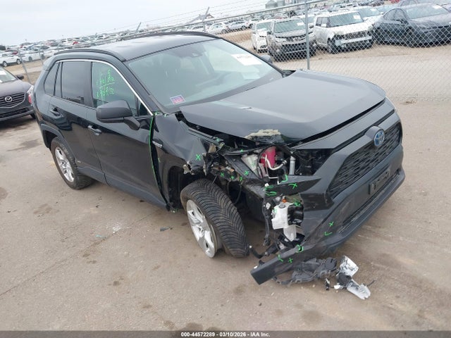 Salvage Toyota RAV4 Image
