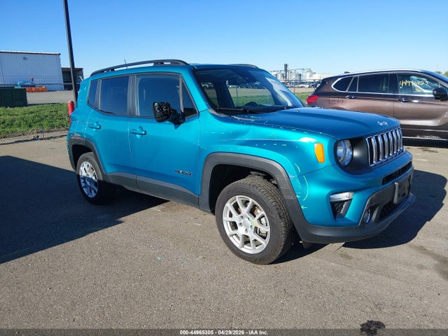 Salvage Jeep Renegade Image