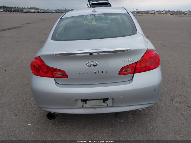 INFINITI G37x