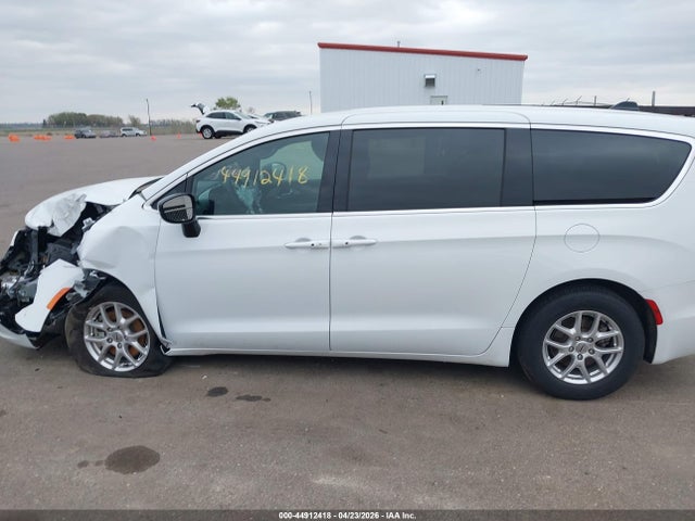 Chrysler Pacifica Touring
