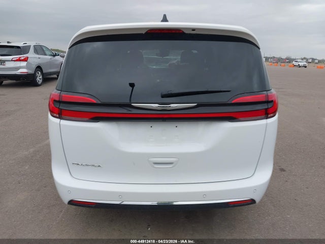 Chrysler Pacifica Touring