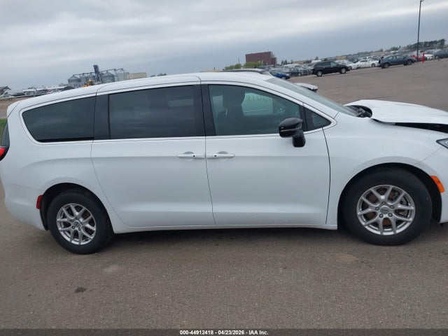 Chrysler Pacifica Touring