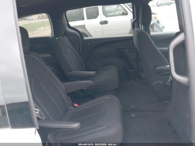 Chrysler Pacifica Touring