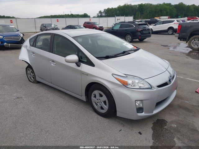Salvage Toyota Prius Image