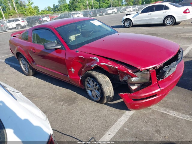 Salvage Ford Mustang Image