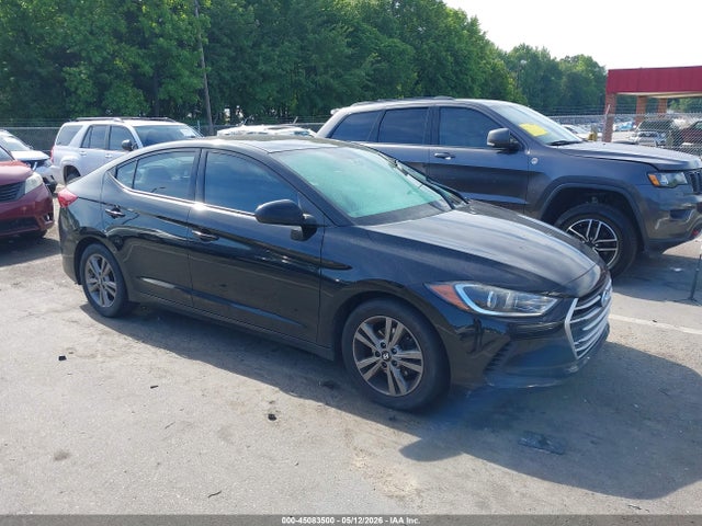Salvage Hyundai ELANTRA Image