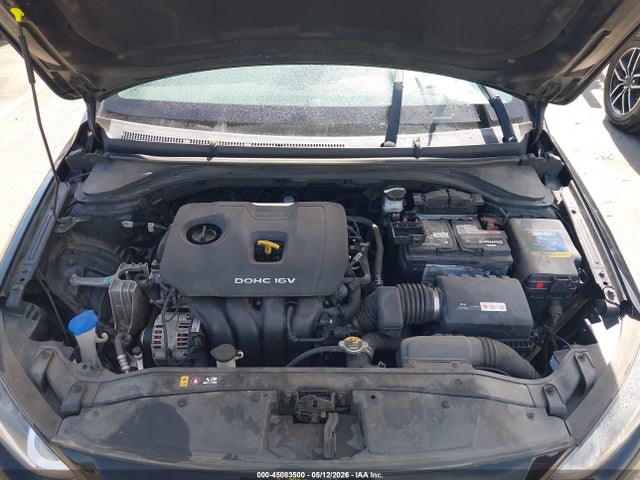 Hyundai ELANTRA Sel