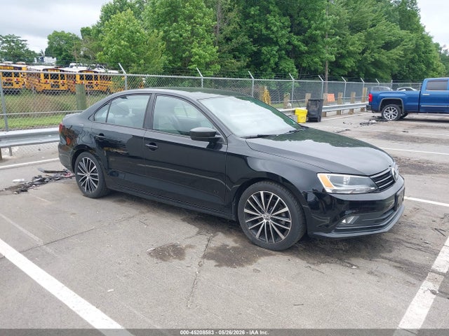 Salvage Volkswagen Jetta Image
