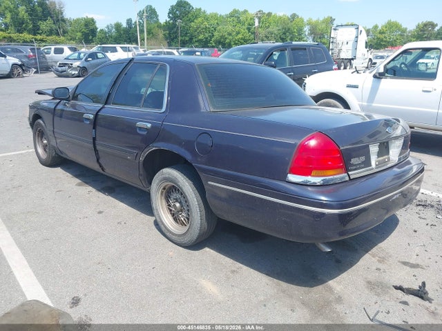 Ford Crown Victoria