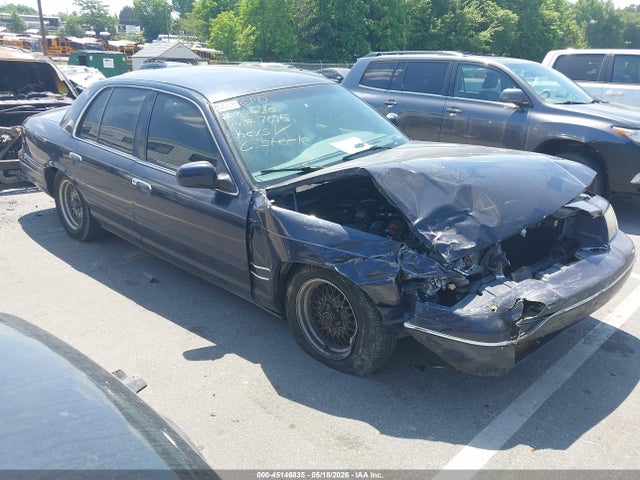 Salvage Ford Crown Victoria Image
