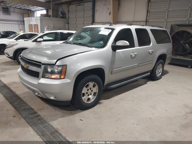 Chevrolet Suburban 1500 Lt