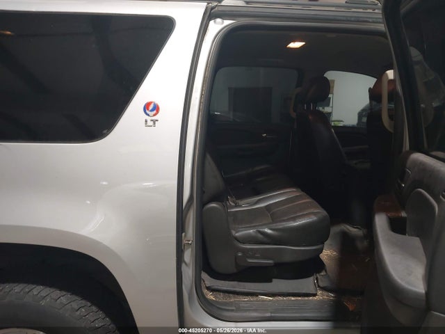 Chevrolet Suburban 1500 Lt