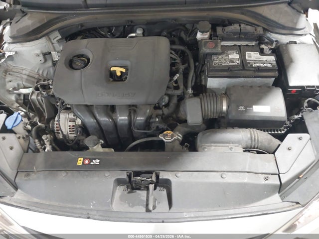 Hyundai ELANTRA Sel